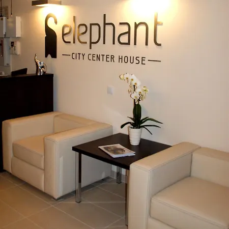 Bed & Breakfast Center House Elephant 3*